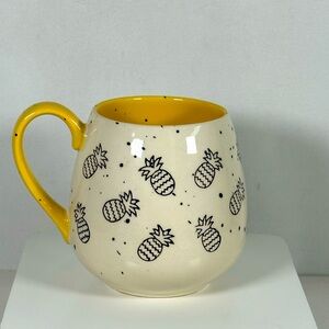 Meritage Pineapple Mug Yellow Interior Handle Black White Speckled Tropical 18oz
